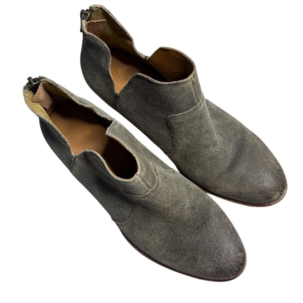 Kork-Ease Skye Ankle Boots Taupe Distressed Grey Booties Women’s size 6.5